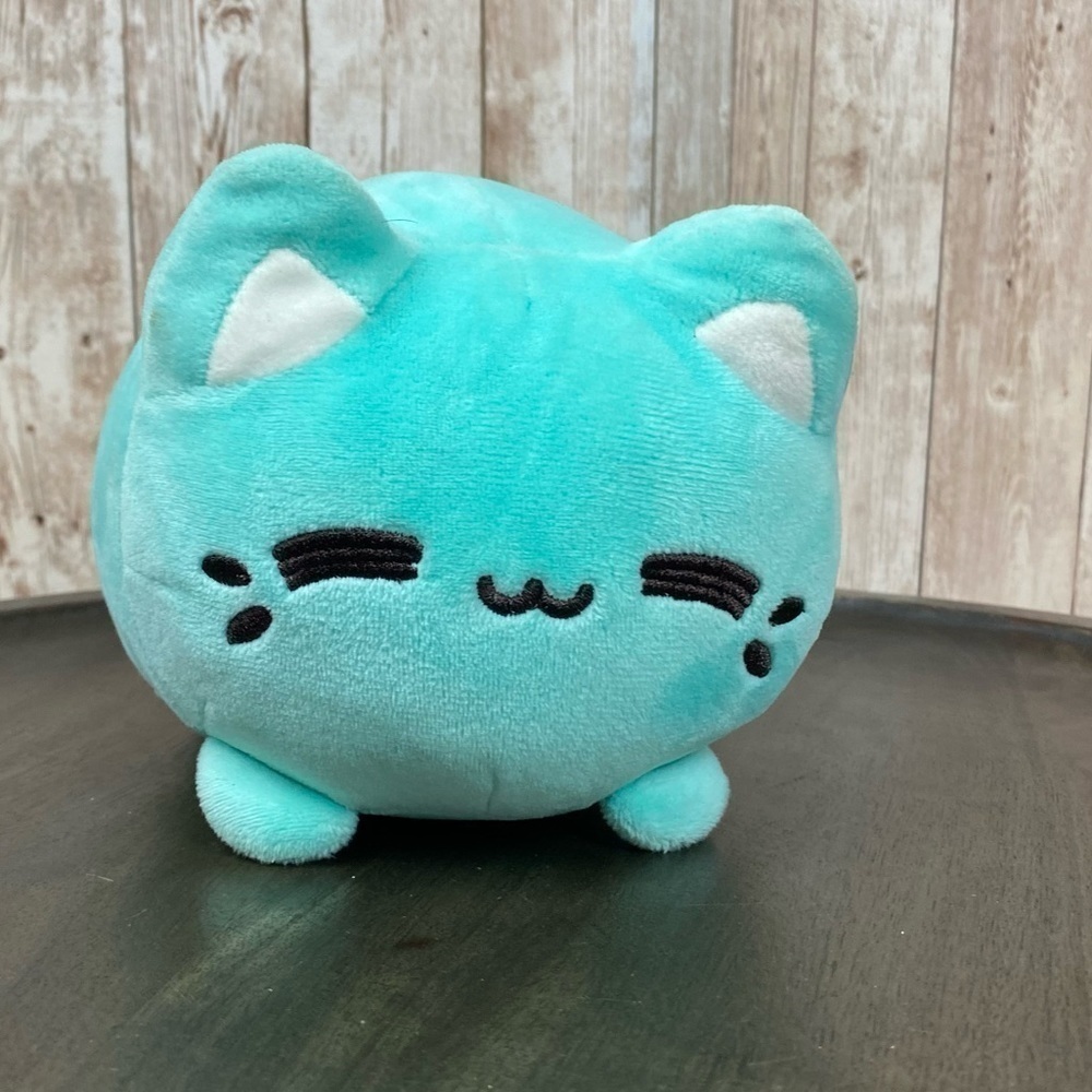 Aurora Meowchi Mint Tasty Peach Plush Cat